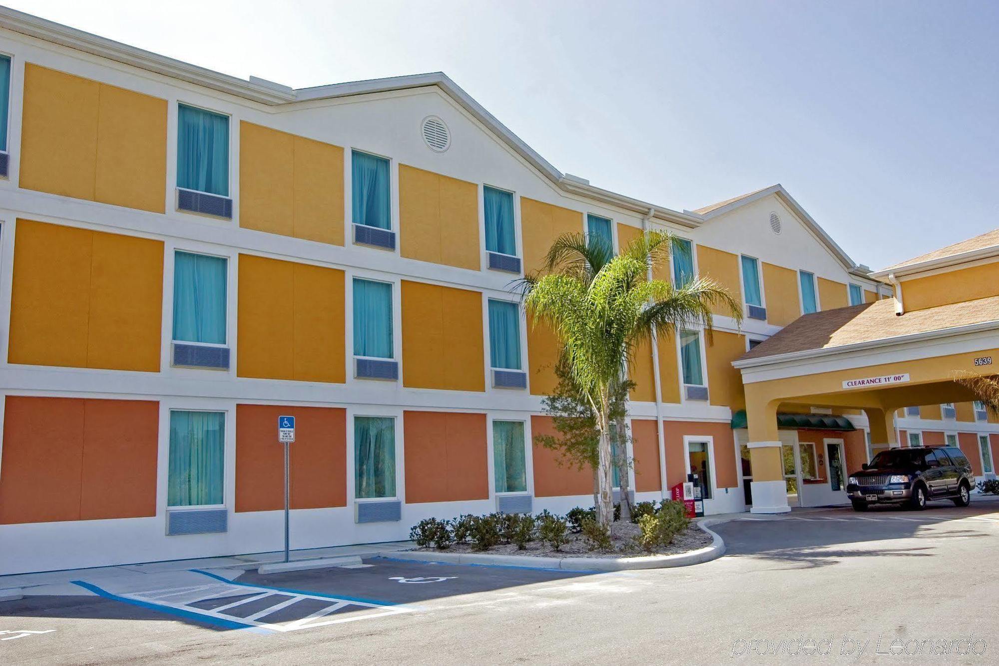 Best Western Wesley Chapel Exterior foto